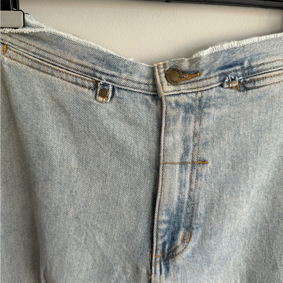 Thrills Elle size 4 high rise /flare bottom cotton denim… - Picture 7 of 8
